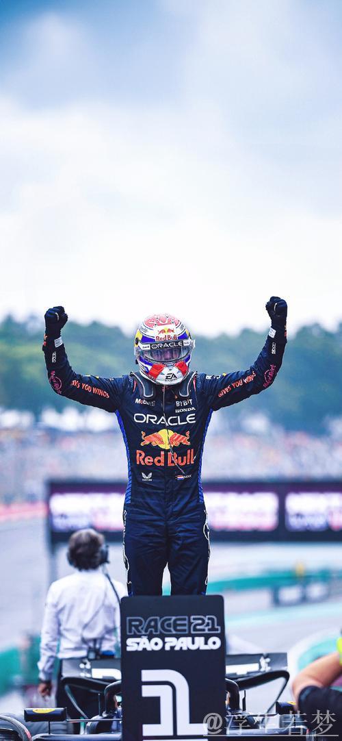 维斯塔潘连冠梦碎 诺里斯夺首个F1总冠军